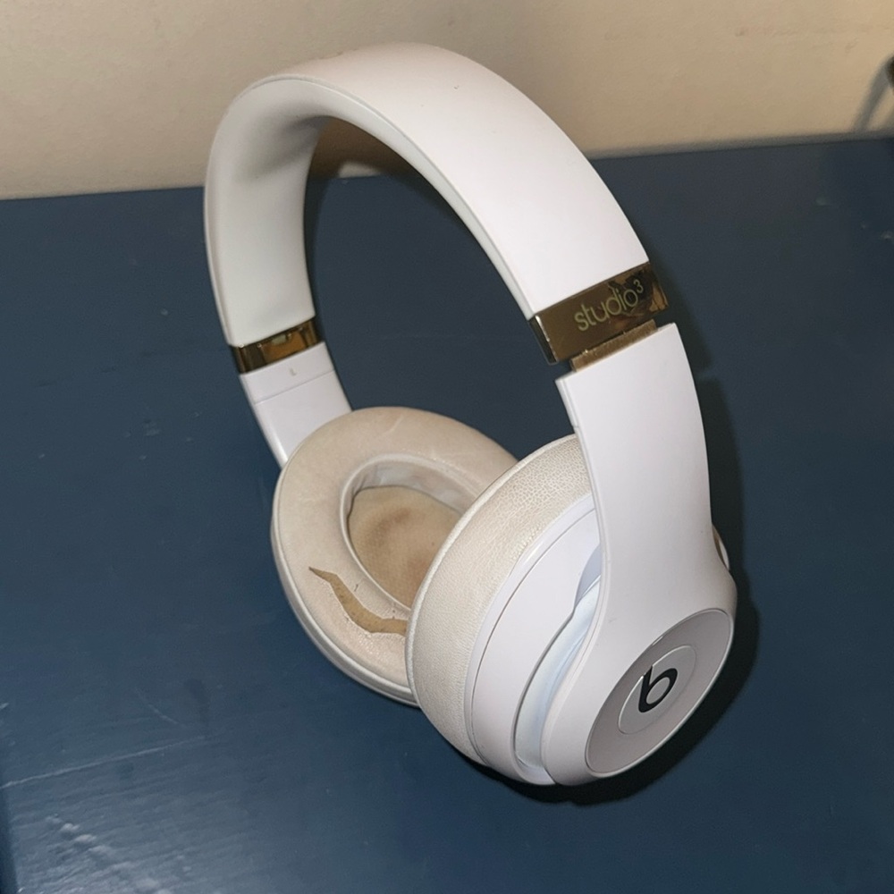Beats Studio 3
